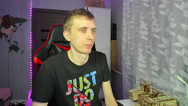 alex13ho online show from March 2025 06:08:02 PM