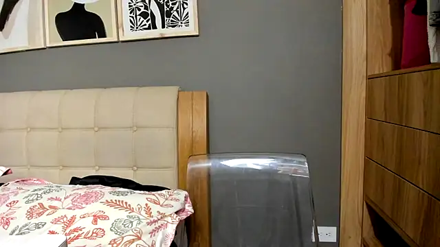 Ash milk online show from May 2026 02:07:02 AM