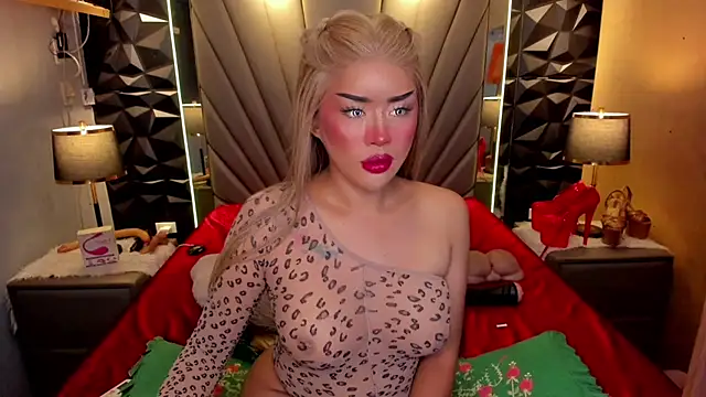 QuiinMollyXxX online show from September 2025 04:07:01 PM