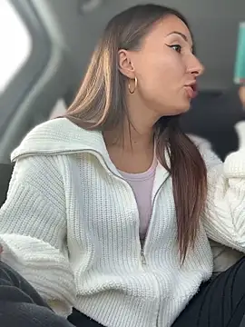 Snapshot of YOUR-KARINA chatting on January 2025 06:49:02 AM YOUR-KARINA online show from January 2025 06:49:02 AM