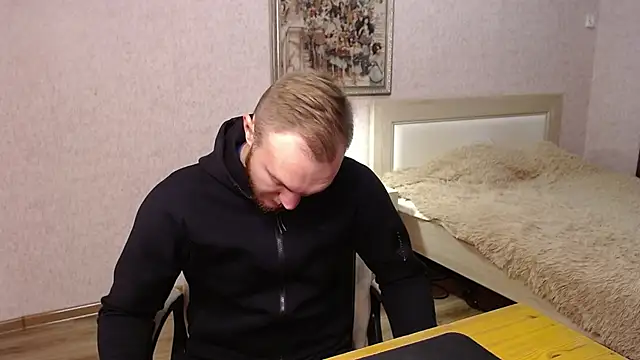 Toress1 online show from October 2025 05:58:02 PM