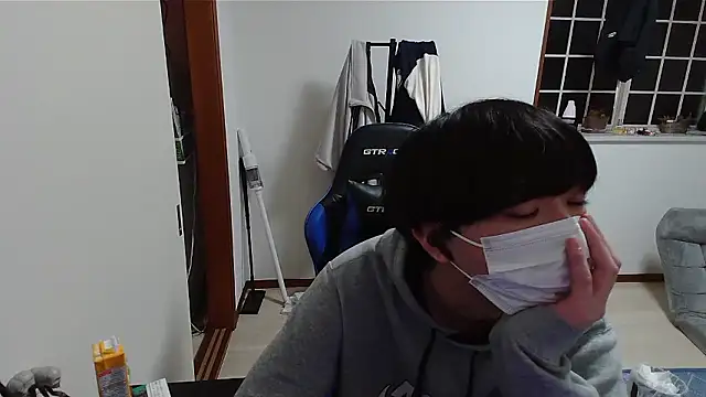 pychan online show from April 2026 12:22:01 PM