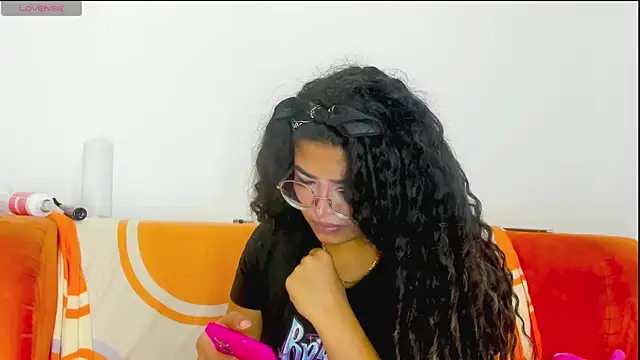 moana taylor online show from April 2026 12:50:01 PM