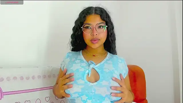 moana taylor online show from May 2026 10:33:02 AM