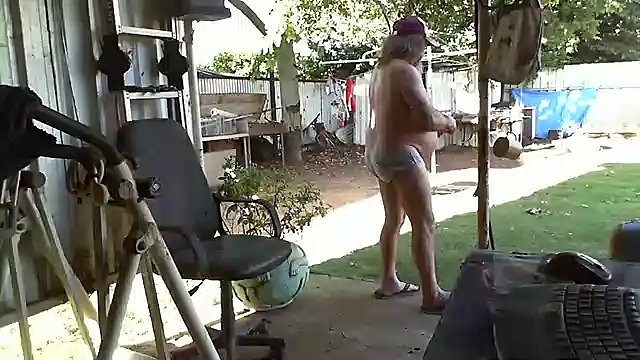 Snapshot of herbie010666 chatting on January 2025 07:55:02 AM herbie010666 online show from January 2025 07:55:02 AM