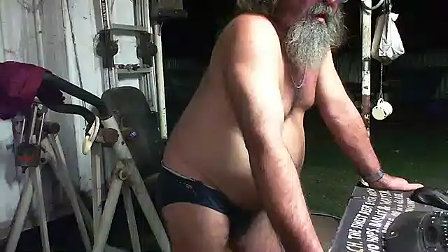 Snapshot of herbie010666 chatting on January 2025 11:24:01 AM herbie010666 online show from January 2025 11:24:01 AM