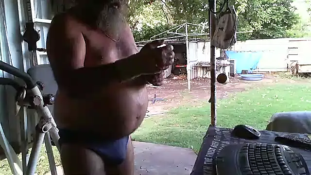 Snapshot of herbie010666 chatting on February 2025 08:24:01 AM herbie010666 online show from February 2025 08:24:01 AM