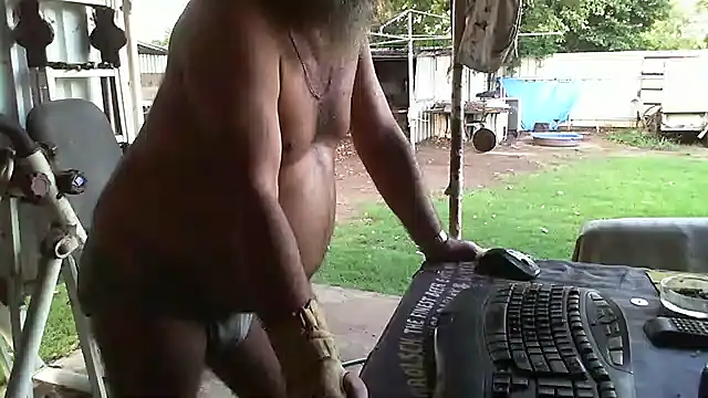 Snapshot of herbie010666 chatting on February 2025 08:42:01 AM herbie010666 online show from February 2025 08:42:01 AM