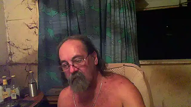 Snapshot of herbie010666 chatting on February 2025 04:54:02 AM herbie010666 online show from February 2025 04:54:02 AM