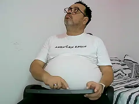 Snapshot of djtomxxx2777 chatting on March 2025 05:23:02 PM djtomxxx2777 online show from March 2025 05:23:02 PM