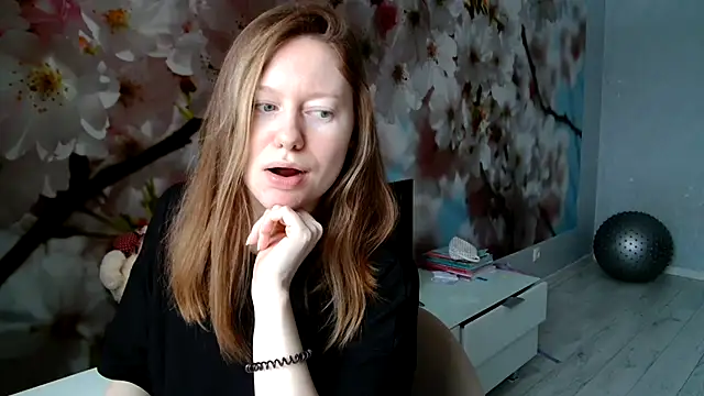 Snapshot of ConnieDaw chatting on January 2025 09:33:02 AM ConnieDaw online show from January 2025 09:33:02 AM