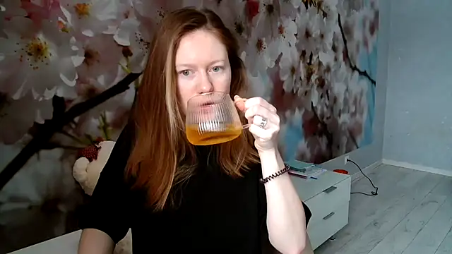 Snapshot of ConnieDaw chatting on January 2025 05:59:02 AM ConnieDaw online show from January 2025 05:59:02 AM