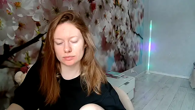 Snapshot of ConnieDaw chatting on February 2025 05:47:01 AM ConnieDaw online show from February 2025 05:47:01 AM