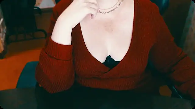 Snapshot of AlisaHot55 chatting on December 2024 04:14:02 PM AlisaHot55 online show from December 2024 04:14:02 PM