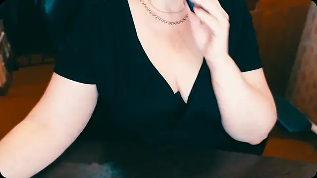 Snapshot of AlisaHot55 chatting on January 2025 11:02:02 AM AlisaHot55 online show from January 2025 11:02:02 AM