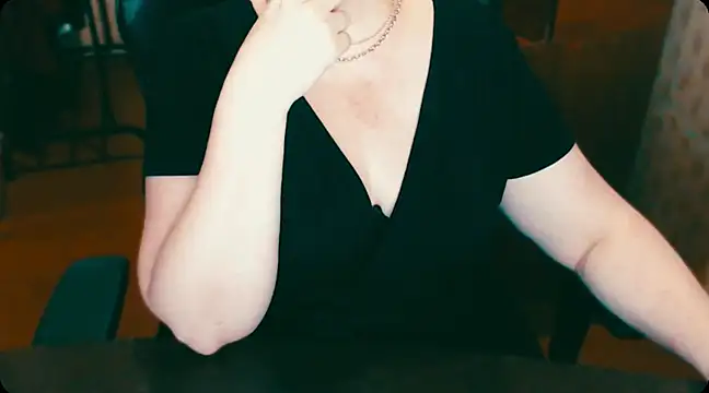 Snapshot of AlisaHot55 chatting on January 2025 09:14:02 PM AlisaHot55 online show from January 2025 09:14:02 PM