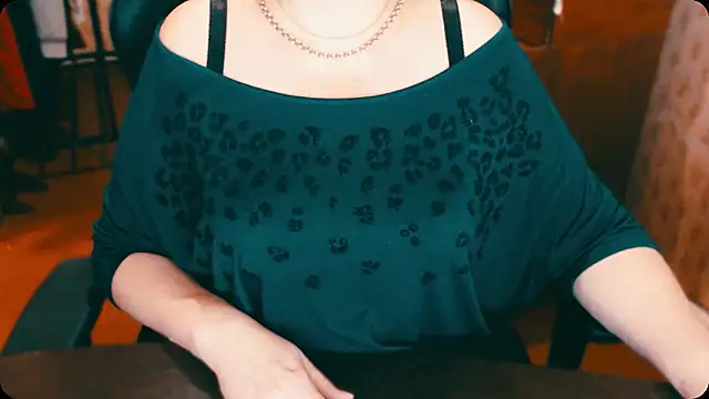 Snapshot of AlisaHot55 chatting on March 2025 11:51:01 AM AlisaHot55 online show from March 2025 11:51:01 AM