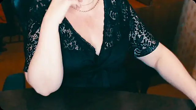 Snapshot of AlisaHot55 chatting on March 2025 06:00:01 PM AlisaHot55 online show from March 2025 06:00:01 PM