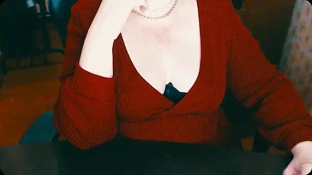 Snapshot of AlisaHot55 chatting on March 2025 04:11:02 PM AlisaHot55 online show from March 2025 04:11:02 PM