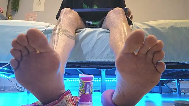 Snapshot of MattxFeet chatting on February 2026 08:49:02 PM MattxFeet online show from February 2026 08:49:02 PM