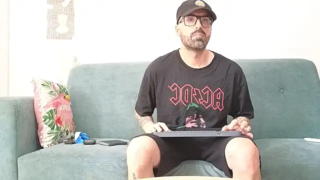 Snapshot of MattxFeet chatting on May 2026 07:54:02 PM MattxFeet online show from May 2026 07:54:02 PM