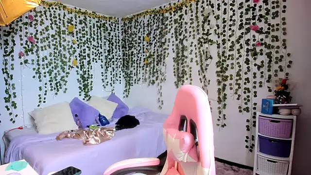 violeta milleer online show from November 2025 05:23:02 PM