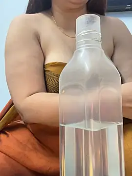 Snapshot of Preet_Kaur_69 chatting on January 2025 09:15:02 PM Preet Kaur 69 online show from January 2025 09:15:02 PM