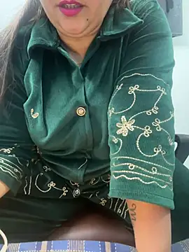 Snapshot of Preet_Kaur_69 chatting on January 2025 06:10:01 PM Preet Kaur 69 online show from January 2025 06:10:01 PM