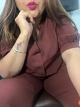 Snapshot of Preet_Kaur_69 chatting on February 2025 05:53:01 PM Preet Kaur 69 online show from February 2025 05:53:01 PM