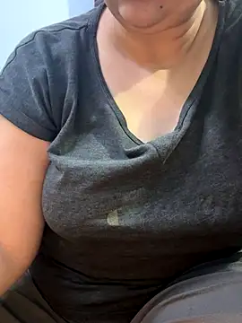 Snapshot of Preet_Kaur_69 chatting on September 2025 06:30:02 PM Preet Kaur 69 online show from September 2025 06:30:02 PM