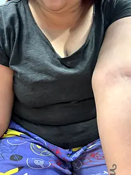 Snapshot of Preet_Kaur_69 chatting on November 2025 06:10:02 PM Preet Kaur 69 online show from November 2025 06:10:02 PM