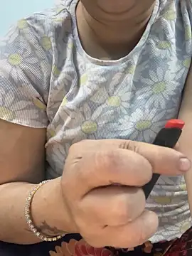 Snapshot of Preet_Kaur_69 chatting on November 2025 05:59:01 PM Preet Kaur 69 online show from November 2025 05:59:01 PM