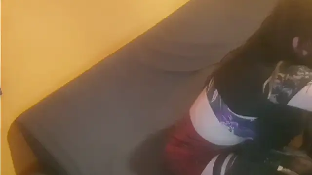 Snapshot of Lillisissi chatting on December 2025 10:05:02 PM Lillisissi online show from December 2025 10:05:02 PM