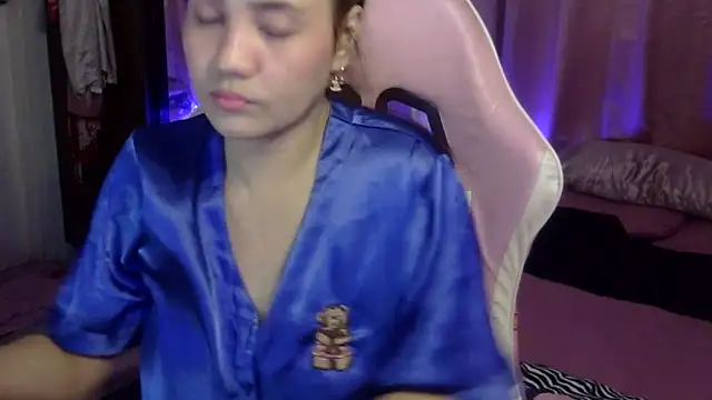 Snapshot of yourbabe_Brielle chatting on February 2025 03:50:01 PM yourbabe Brielle online show from February 2025 03:50:01 PM