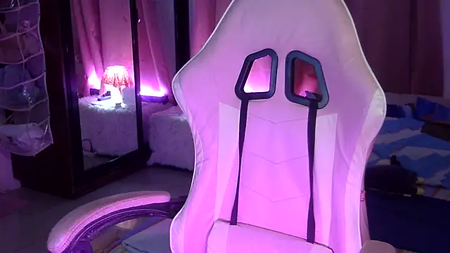 Snapshot of yourbabe_Brielle chatting on November 2025 06:46:01 AM yourbabe Brielle online show from November 2025 06:46:01 AM