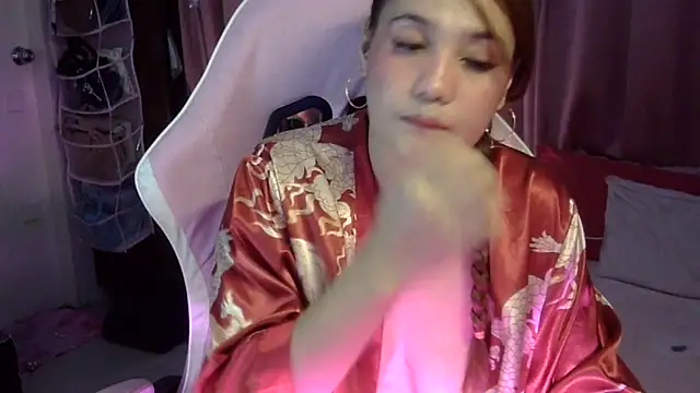 Snapshot of yourbabe_Brielle chatting on December 2025 06:58:01 PM yourbabe Brielle online show from December 2025 06:58:01 PM