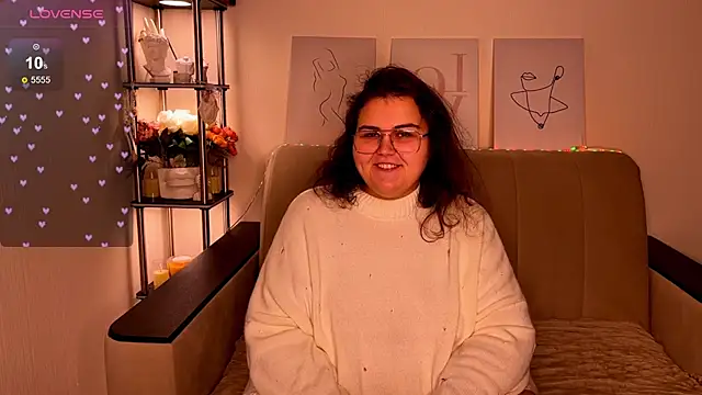 Snapshot of Curvy_Jane chatting on December 2024 10:45:02 AM Curvy Jane online show from December 2024 10:45:02 AM