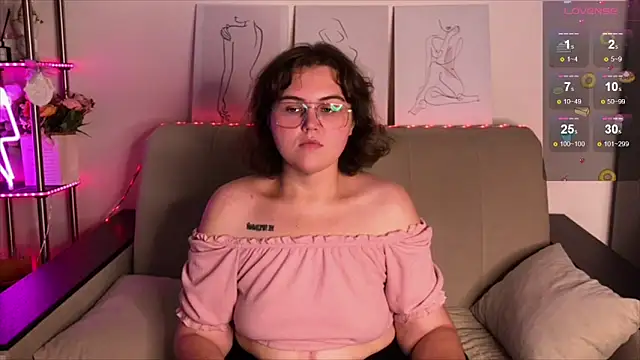 Snapshot of Curvy_Jane chatting on September 2025 09:11:02 AM Curvy Jane online show from September 2025 09:11:02 AM