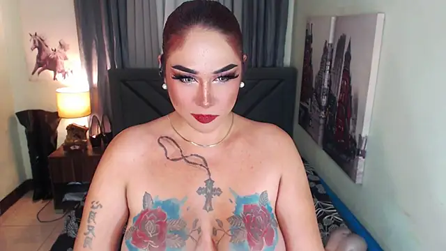 Snapshot of Transdomts4u chatting on February 2025 08:03:02 PM Transdomts4u online show from February 2025 08:03:02 PM