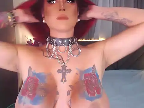 Snapshot of Transdomts4u chatting on November 2025 04:44:01 PM Transdomts4u online show from November 2025 04:44:01 PM