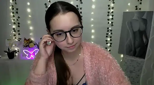 SweetPrincess  online show from February 2025 04:32:01 PM