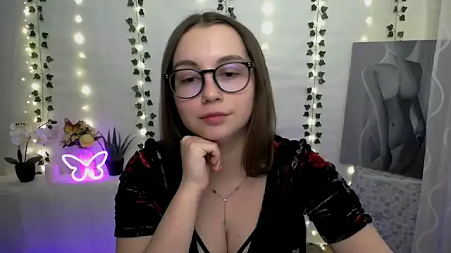 SweetPrincess  online show from March 2025 12:46:01 PM