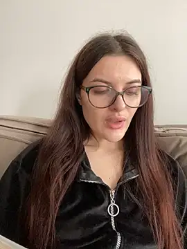 little belucci online show from January 2025 09:01:02 AM