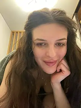 little belucci online show from February 2025 08:44:02 PM