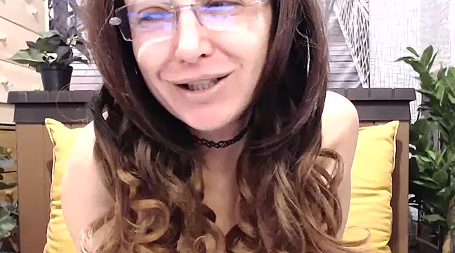 Snapshot of lilianleight chatting on December 2024 08:22:02 AM lilianleight online show from December 2024 08:22:02 AM