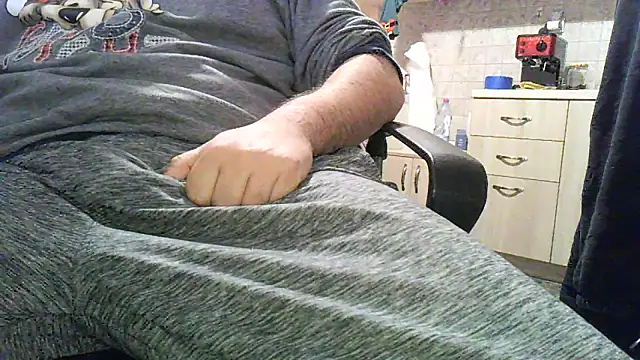 patrasdick94 online show from December 2025 04:03:01 PM