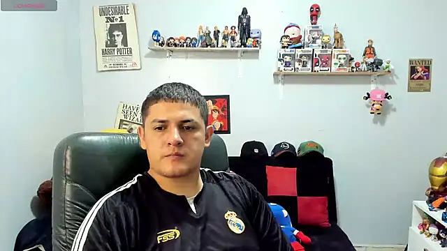 Snapshot of ney_22 chatting on June 2026 05:05:02 AM ney 22 online show from June 2026 05:05:02 AM