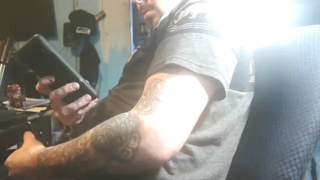 faded206 online show from December 2024 04:37:01 PM