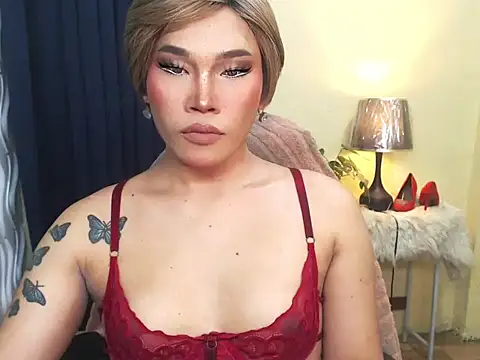 Snapshot of Ur_Fantastic_Lina chatting on December 2025 04:01:02 PM Ur Fantastic Lina online show from December 2025 04:01:02 PM