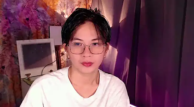 Snapshot of Sexy_Handsome_Drex chatting on January 2025 09:17:02 AM Sexy Handsome Drex online show from January 2025 09:17:02 AM